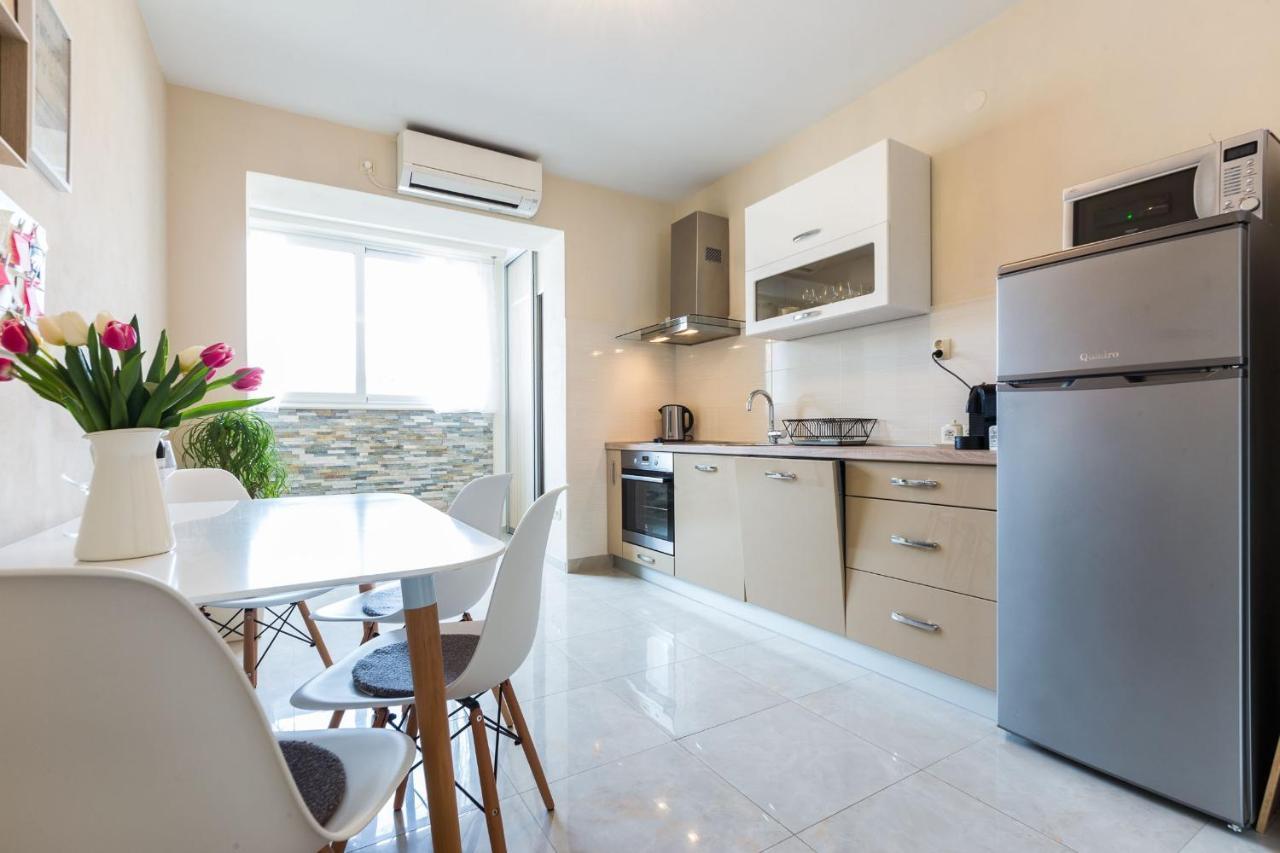 Apartment Calle Larga 14 In Old Town
